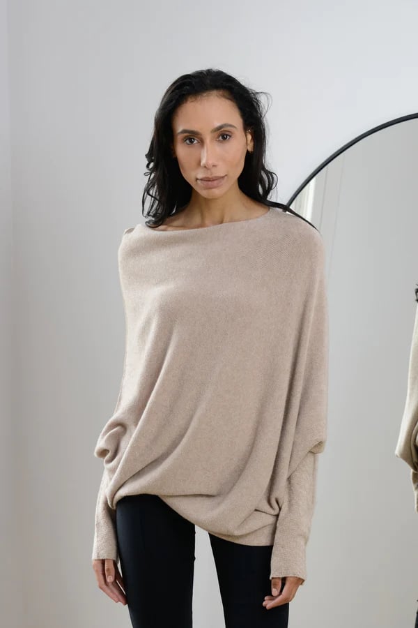✨ Kvinnors Asymmetriska Draperade Tröja