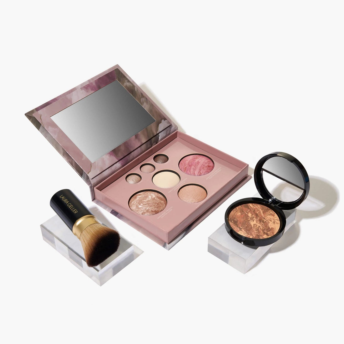 đ„Sista dagen â Köp 1, fĂ„ 3 set!đ UpptĂ€ck en elegant makeup-look och lĂ„s upp Baked Starter Kit (3 delar) đ„